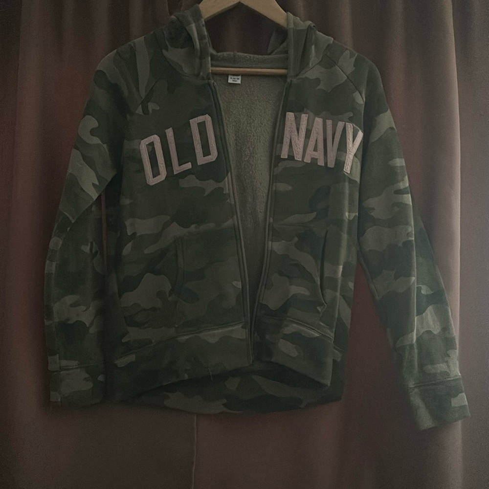 Old Navy Sweater